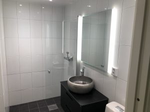 Anlita kvalificerade hantverkare för din badrumsrenovering i Södertälje
